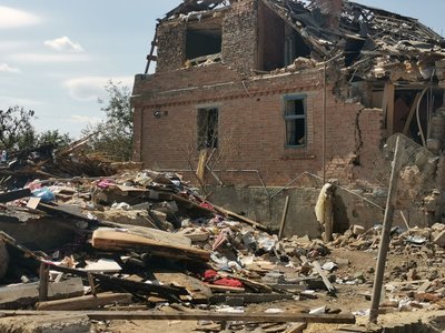 У Полтаві понад 50 будинків пошкоджені після обстрілу У Полтаві понад 50 будинків пошкоджені після обстрілу