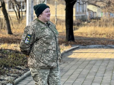 "Панда" військовослужбовиця 68 окремої єгерської бригади Анастасія Донецька область "Панда" військовослужбовиця 68 окремої єгерської бригади Анастасія Донецька область