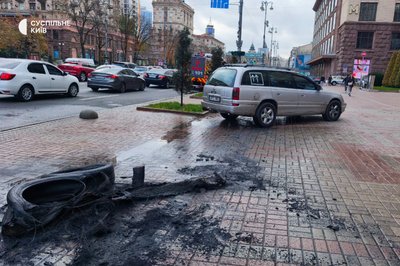 Під КМДА горіли шини: поліція з'ясовує мотиви підпалу Під КМДА горіли шини: поліція з'ясовує мотиви підпалу