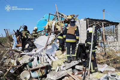 У Дніпрі та Кривому Розі пролунали вибухи: загинула людина, в області ввели екстрені відключення світла У Дніпрі та Кривому Розі пролунали вибухи: загинула людина, в області ввели екстрені відключення світла