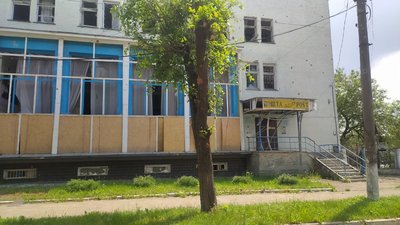 Пенсіонерів з Білопілля возять автобусом в інше місто за пенсіями Пенсіонерів з Білопілля возять автобусом в інше місто за пенсіями