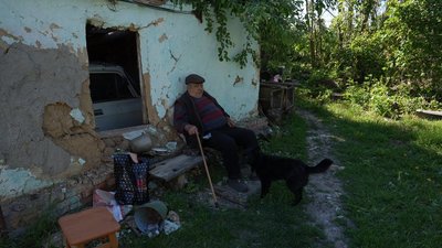 "Мене вкинуло хвилею назад у коридор": жителька села на Кіровоградщині про нічний обстріл "Мене вкинуло хвилею назад у коридор": жителька села на Кіровоградщині про нічний обстріл