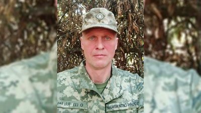 На Чернігівщині поховали чотирьох військових ЗСУ, двох із них опізнали за ДНК-експертизами На Чернігівщині поховали чотирьох військових ЗСУ, двох із них опізнали за ДНК-експертизами