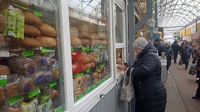 Зростання цін на хліб у Житомирі: що впливає на вартість та як реагують покупці Зростання цін на хліб у Житомирі: що впливає на вартість та як реагують покупці