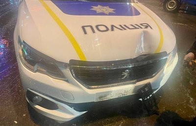 Поліцейські в Рівному потрапили у ДТП Поліцейські в Рівному потрапили у ДТП