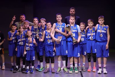 Баскетболісти Закарпатської обласної ДЮСШ здобули "бронзу" Чемпіонату України ВЮБЛ Баскетболісти Закарпатської обласної ДЮСШ здобули "бронзу" Чемпіонату України ВЮБЛ