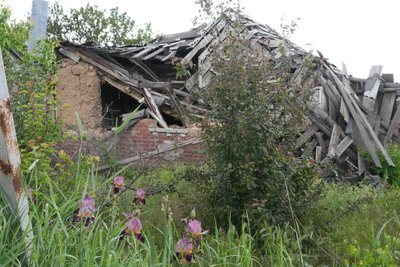 Зруйнований будинок у Капитолівці, червень 2026 року Зруйнований будинок у Капитолівці, червень 2026 року