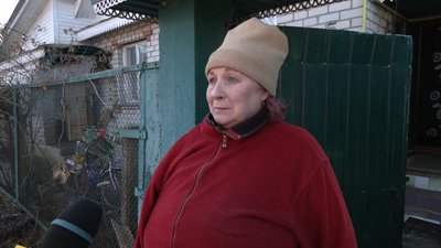 Сховалась від "шахедів" у шафі, будинок підстрибував: очевидці про атаку РФ на підприємство в Новгороді-Сіверському Сховалась від "шахедів" у шафі, будинок підстрибував: очевидці про атаку РФ на підприємство в Новгороді-Сіверському