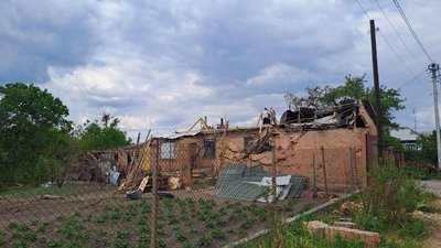 У селищі на Кіровоградщині відновлюють будинки, пошкоджені внаслідок обстрілів армією РФ У селищі на Кіровоградщині відновлюють будинки, пошкоджені внаслідок обстрілів армією РФ