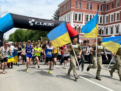 На Хмельниччині відбувся "Забіг пам'яті" на честь Героя України Руслана Пруса На Хмельниччині відбувся "Забіг пам'яті" на честь Героя України Руслана Пруса