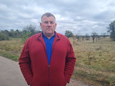 Жителі села Жовтнівка на Житомирщині виступили проти перейменування на Поліщуки Жителі села Жовтнівка на Житомирщині виступили проти перейменування на Поліщуки