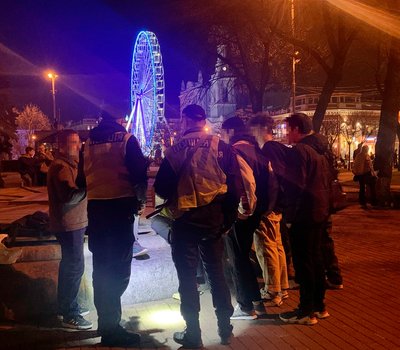 На вихідних поліція Києва затримала понад сотню порушників комендантської години