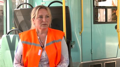 Втратила доньку під час блокади Чернігова й сама виховує онука: історія водійки тролейбуса Марії Деревянко Втратила доньку під час блокади Чернігова й сама виховує онука: історія водійки тролейбуса Марії Деревянко