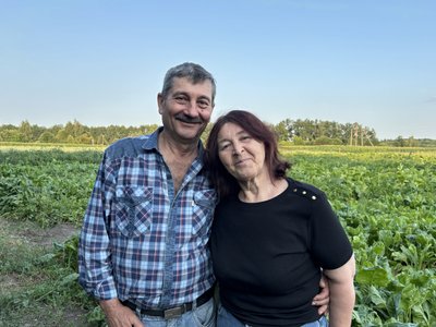 Троє людей серед порожніх хат: історія родини, яка живе у хуторі Хоменкове на Кролевеччині Троє людей серед порожніх хат: історія родини, яка живе у хуторі Хоменкове на Кролевеччині