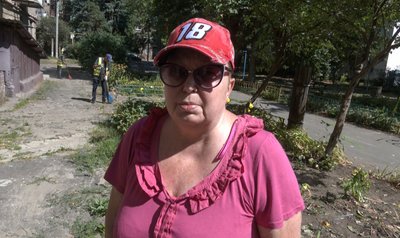наслідки обстрілу РСЗВ "Смерч" армія РФ поранені руйнування жителька Краматорська Віра Краматорськ Донецька область наслідки обстрілу РСЗВ "Смерч" армія РФ поранені руйнування жителька Краматорська Віра Краматорськ Донецька область