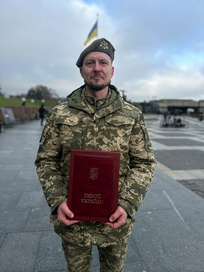 Любомир Мікало після отримання звання Героя України Любомир Мікало після отримання звання Героя України