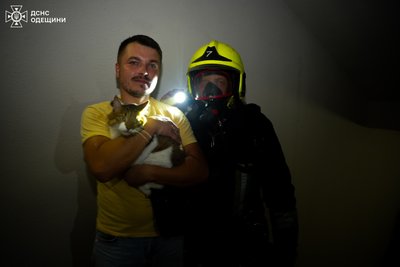 У селищі під Одесою сталась пожежа: врятували матір з дитиною У селищі під Одесою сталась пожежа: врятували матір з дитиною