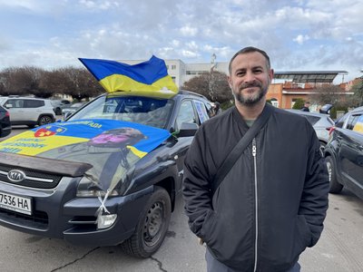 "Перед обміном нас перестали бити", — учасник автопробігу на підтримку полонених у Сумах "Перед обміном нас перестали бити", — учасник автопробігу на підтримку полонених у Сумах
