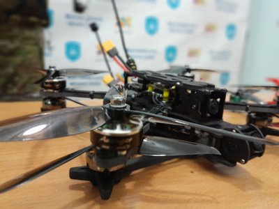 У Житомирі показали перших 8 дронів, вироблених на платформі "Житомирський дрон" У Житомирі показали перших 8 дронів, вироблених на платформі "Житомирський дрон"