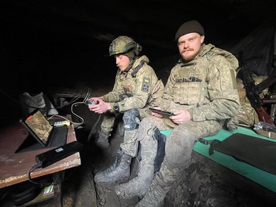 Квадрокоптери з нічним баченням: волонтери збирають кошти на "мавіки" для одеської бригади, яка обороняє Бахмут Квадрокоптери з нічним баченням: волонтери збирають кошти на "мавіки" для одеської бригади, яка обороняє Бахмут