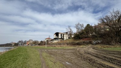 В Ужгородській міськраді на відкритому засіданні комісії обговорюють будівництво на Ботанічній набережній В Ужгородській міськраді на відкритому засіданні комісії обговорюють будівництво на Ботанічній набережній