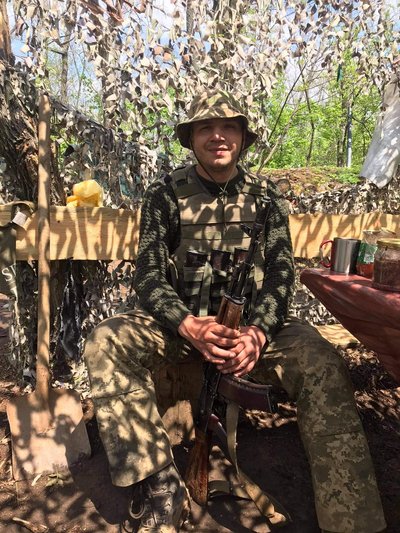 Як у громадах зберігають памʼять про загиблих військових Як у громадах зберігають памʼять про загиблих військових