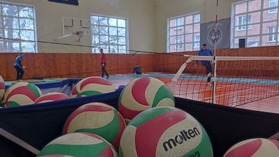 У Житомирі збірна України з волейболу сидячи готується до чемпіонату Європи У Житомирі збірна України з волейболу сидячи готується до чемпіонату Європи