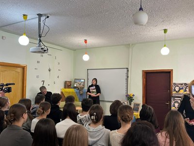 Зустріч з батьками Михайла Цимбалістого, вшанування бійця, бібліотека №4 Зустріч з батьками Михайла Цимбалістого, вшанування бійця, бібліотека №4