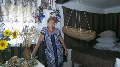 "Історія — це не тільки дати. Це і життя людей". Як дослідниця створила етносадибу на Вінниччині "Історія — це не тільки дати. Це і життя людей". Як дослідниця створила етносадибу на Вінниччині