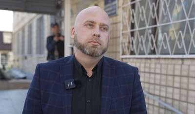 Душив в укритті школи: підозрюваного у вбивстві підлітків у Шаргороді почали судити у справі про тілесні ушкодження
