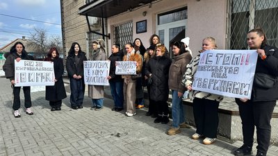 Визнав провину, просив домашній арешт: на Кіровоградщині продовжили тримання під вартою підозрюваному у вбивстві собаки Визнав провину, просив домашній арешт: на Кіровоградщині продовжили тримання під вартою підозрюваному у вбивстві собаки