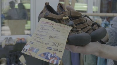 У Житомирі організували благодійний "Гаражний розпродаж" для допомоги ЗСУ У Житомирі організували благодійний "Гаражний розпродаж" для допомоги ЗСУ