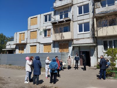 "Хвиля пройшла через весь будинок": як відновлюватимуть зруйновану ракетою п’ятиповерхівку у Полтаві "Хвиля пройшла через весь будинок": як відновлюватимуть зруйновану ракетою п’ятиповерхівку у Полтаві