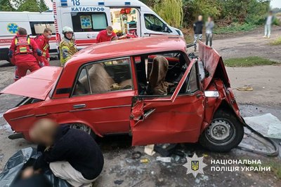 На Черкащині унаслідок аварії загинув пасажир автівки, водій — у реанімації На Черкащині унаслідок аварії загинув пасажир автівки, водій — у реанімації