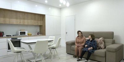 Ольга Ліньова з мамою у квартирі, яку придбала у Харкові за програмою "єВідновлення" Ольга Ліньова з мамою у квартирі, яку придбала у Харкові за програмою "єВідновлення"