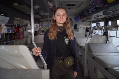 "Працювали по 20 годин на день": історія парамедикині евакобуса "Австрійка" Соні з батальйону "Госпітальєри" "Працювали по 20 годин на день": історія парамедикині евакобуса "Австрійка" Соні з батальйону "Госпітальєри"