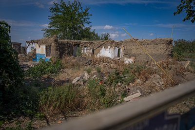 "Доля секунди, і я б міг залишитися без ніг". Історія родини з Трудолюбівки на Херсонщині "Доля секунди, і я б міг залишитися без ніг". Історія родини з Трудолюбівки на Херсонщині