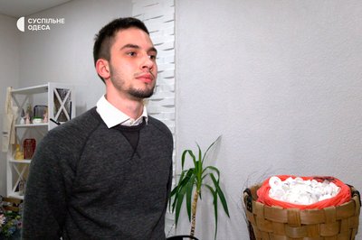 В Одесі волонтери збирають кришечки, щоб купити безпілотник для ЗСУ В Одесі волонтери збирають кришечки, щоб купити безпілотник для ЗСУ
