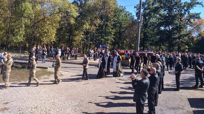 У Кропивницькому попрощалися з військовими Русланом Ковбасюком та Сергієм Стріхарчуком У Кропивницькому попрощалися з військовими Русланом Ковбасюком та Сергієм Стріхарчуком