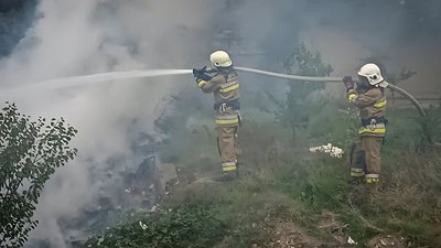 Залучили понад 30 вогнеборців: на Миколаївщині за добу спалахнуло п’ять пожеж Залучили понад 30 вогнеборців: на Миколаївщині за добу спалахнуло п’ять пожеж