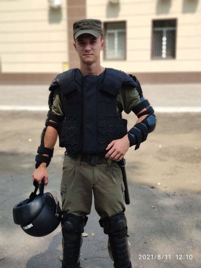Голод в "Азовсталі", страх від шокера в РФ та обмін: спогади про полон жителя Полтавщини Голод в "Азовсталі", страх від шокера в РФ та обмін: спогади про полон жителя Полтавщини