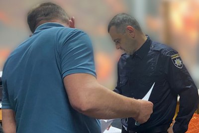 Будівництво шкільних майданчиків: на Житомирщині у привласненні понад 1,6 млн грн підозрюють директора товариства Будівництво шкільних майданчиків: на Житомирщині у привласненні понад 1,6 млн грн підозрюють директора товариства