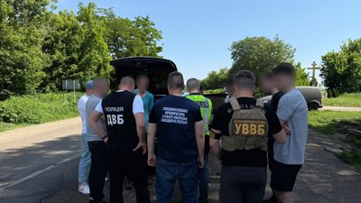 Черкащани намагалися втекти в Румунію Черкащани намагалися втекти в Румунію