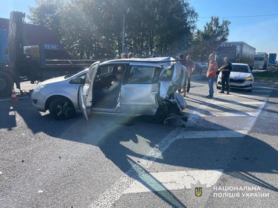 На Львівщині внаслідок ДТП загинула 70-річна жінка, ще двоє пасажирів травмувалися На Львівщині внаслідок ДТП загинула 70-річна жінка, ще двоє пасажирів травмувалися