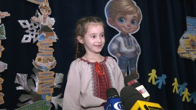 У Житомирі діти долучилися до відзначення Дня Соборності України У Житомирі діти долучилися до відзначення Дня Соборності України