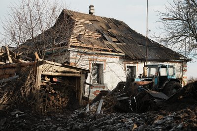 "Як бахнуло, я отак і впала": в селі на Лебединщині Сумської області впала російська ракета "Як бахнуло, я отак і впала": в селі на Лебединщині Сумської області впала російська ракета