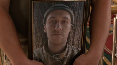 У Луцьку попрощалися з загиблим бійцем Павлом Антонюком У Луцьку попрощалися з загиблим бійцем Павлом Антонюком
