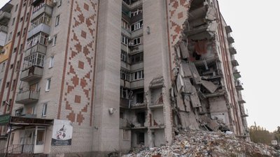 Зруйнований будинок у місті Лиман
