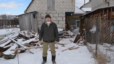 Розділені "бетонкою" й об’єднані обстрілами: як живуть жителі мікрорайонів Півці та Олександрівка у Чернігові Розділені "бетонкою" й об’єднані обстрілами: як живуть жителі мікрорайонів Півці та Олександрівка у Чернігові