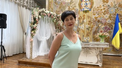 Заступниця директора Миколаївського міського палацу культури та урочистих подій Олена Любарова Заступниця директора Миколаївського міського палацу культури та урочистих подій Олена Любарова